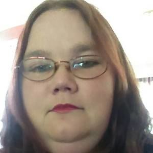 Meet your Posher, Donielle