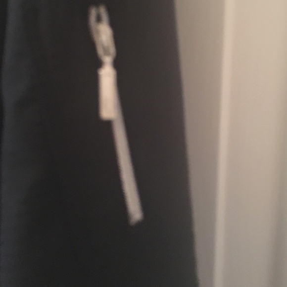 Windbreaker - Picture 3 of 4