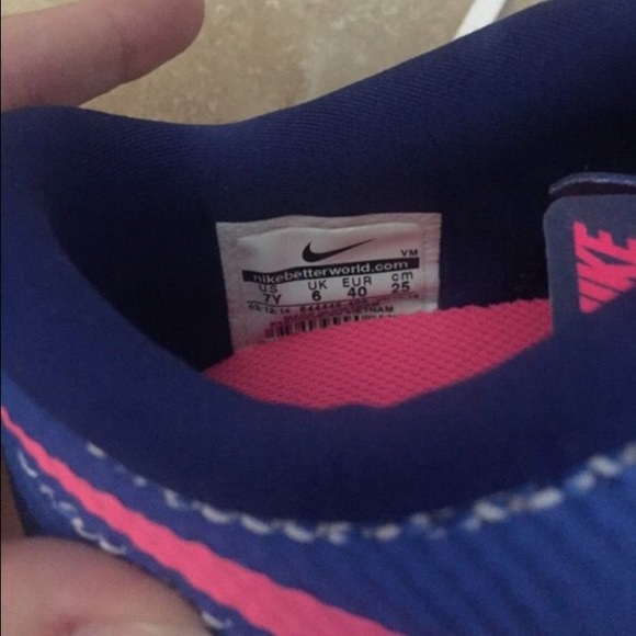 Nike sneakers - Picture 3 of 3