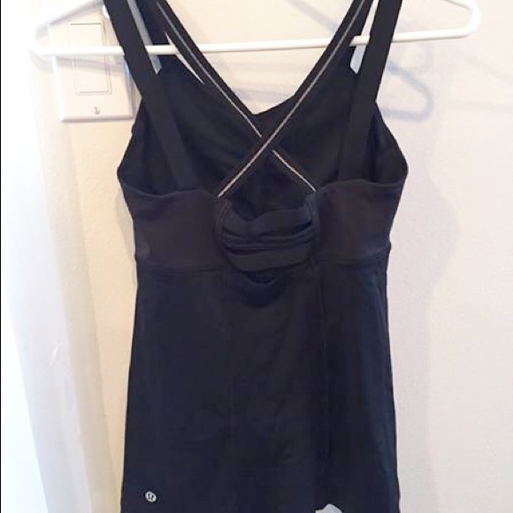 Cross tank lululemon top