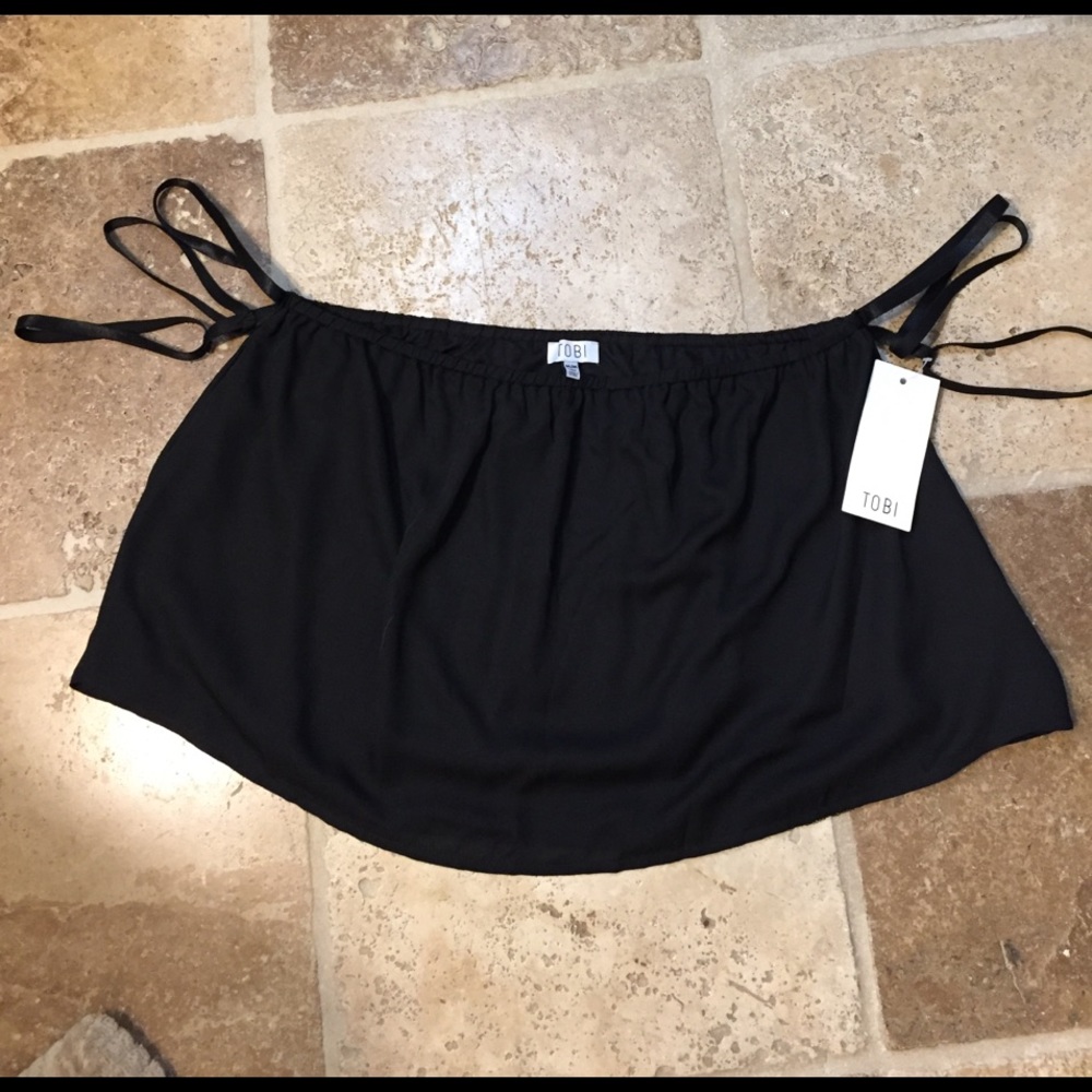 BNWT TOBI Less sleeve top - Picture 5 of 7