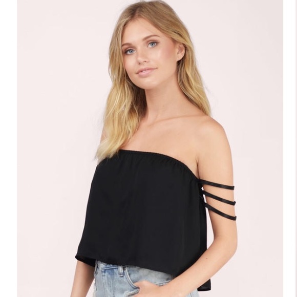BNWT TOBI Less sleeve top - Picture 2 of 7
