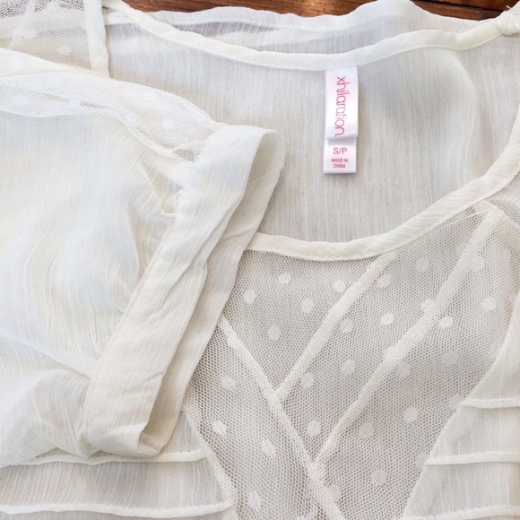 SOLD!  Sheer & Flowy Tunic by Xhilaration - Picture 3 of 6