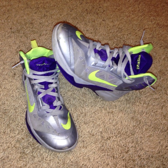 Nike HYPERFUSE Basketball Shoes