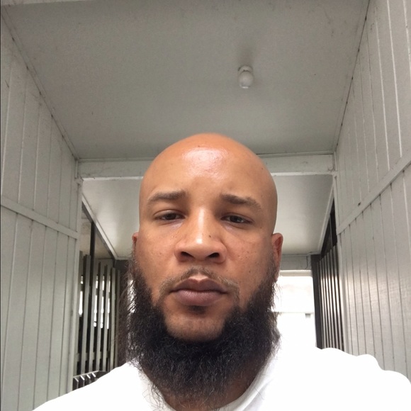 Meet your Posher, Jermaine - Picture 1 of 1