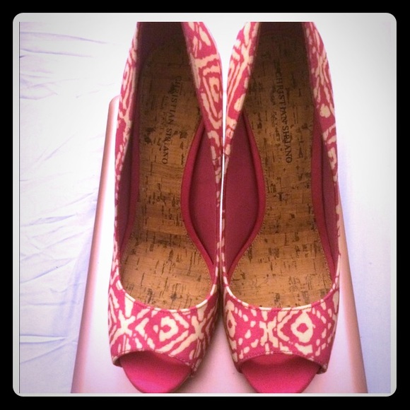 Christian Siriano Shoes - NEW! Peep toe Christian Siriano PINKBeige Pumps 11