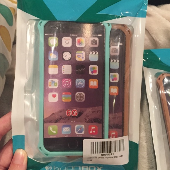 🏈3 iPhone 6/6s case bundle - Picture 3 of 3