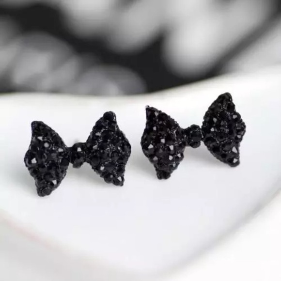 Jewelry - BOGO Sale 🌺Black Bow Earrings