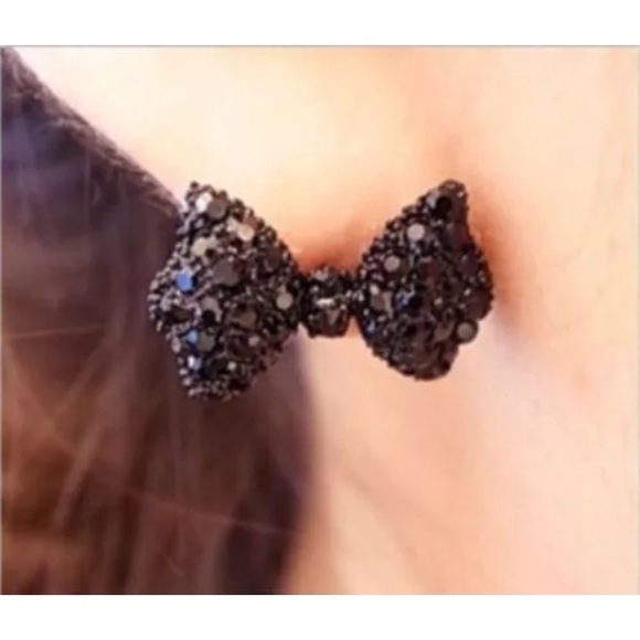 BOGO Sale 🌺Black Bow Earrings - Picture 3 of 4