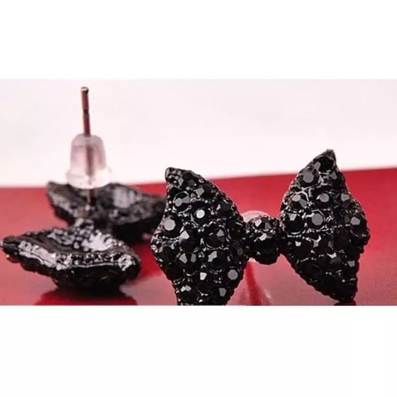 BOGO Sale 🌺Black Bow Earrings - Picture 4 of 4