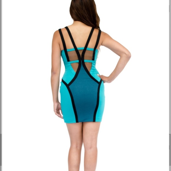 SAMPLE! Sheer sides/back dress Tri-toned - Picture 3 of 4