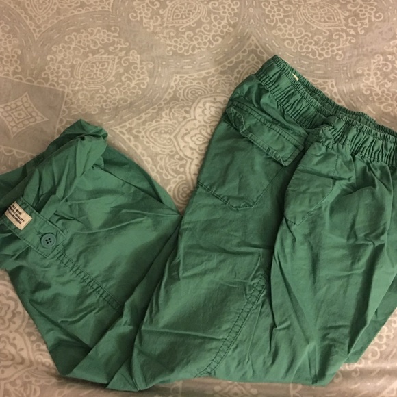 Boys Children's place green pants 8 Lightweight