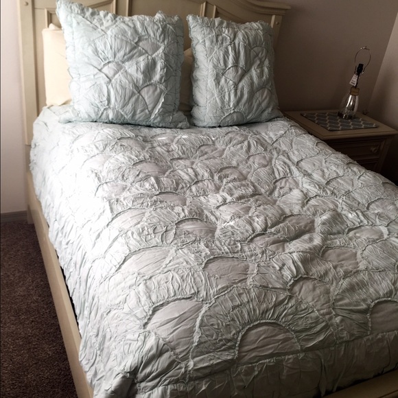 Bedding Pb Teen Emily And Meritt Parisian Petticoat Quilt Poshmark