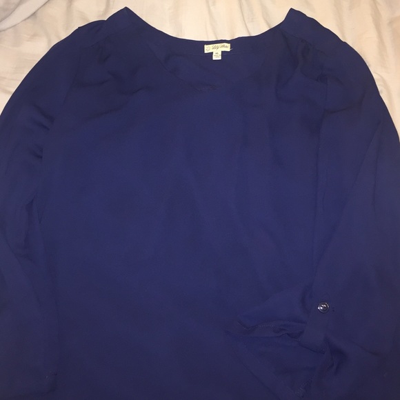 Navy blue top