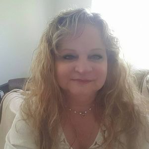 Meet your Posher, Lynne