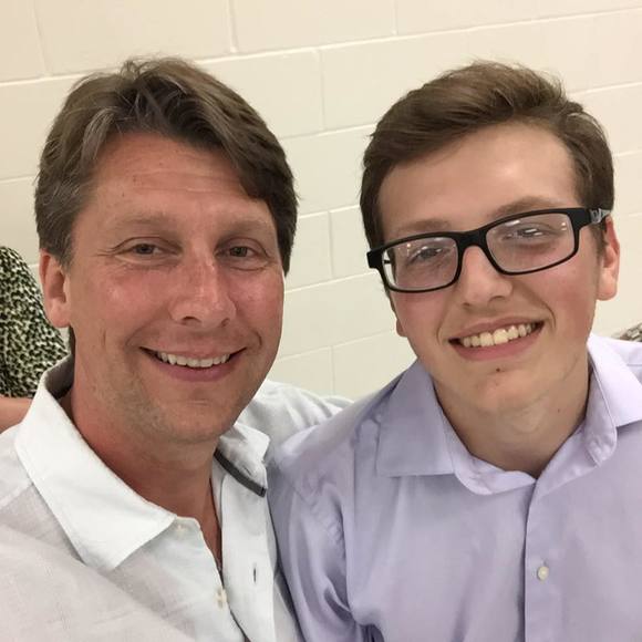 Meet your Posher, Donald - Picture 1 of 1