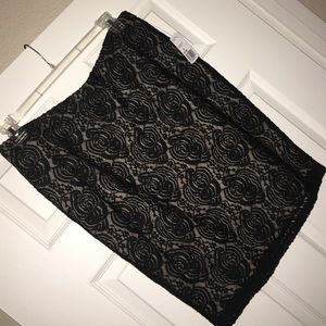 NWT- Black & Nude skirt