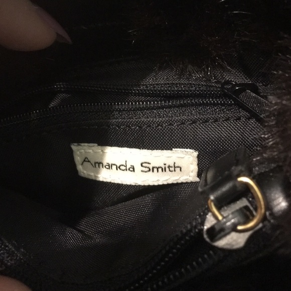 Hook dial faux fur hand bag - Picture 2 of 3