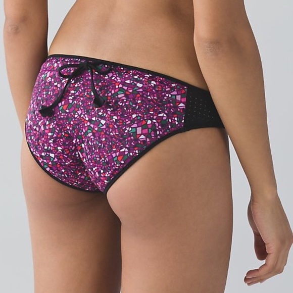 lululemon athletica Other - ‼️LAST ONE‼️Lululemon Reversible Swim Bottom