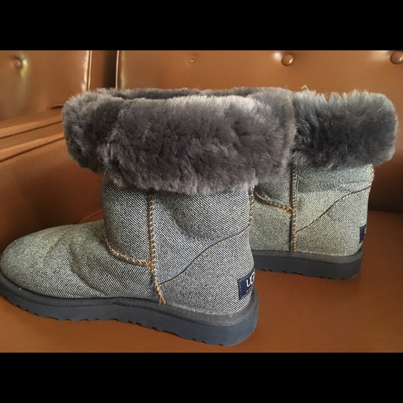 Ugg boots - fur lining - denim color - size 7