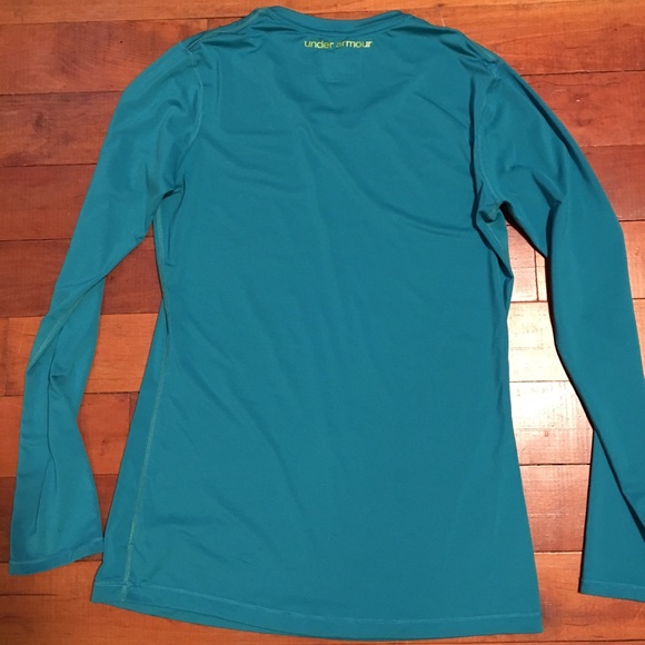 🎉SALE! Under Armour Heat Gear Long Sleeve Tee - Picture 2 of 4