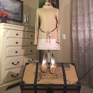 Gold stretchy turtleneck