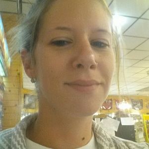 Meet your Posher, Stacy