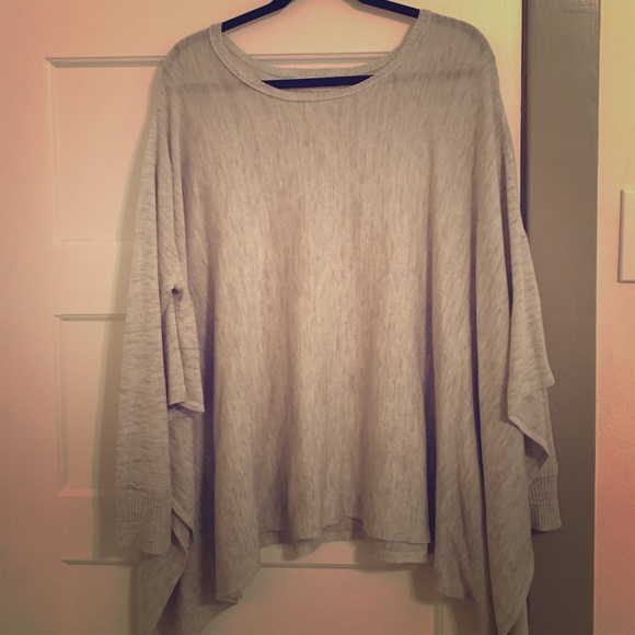 ✨heather grey sweater/cape