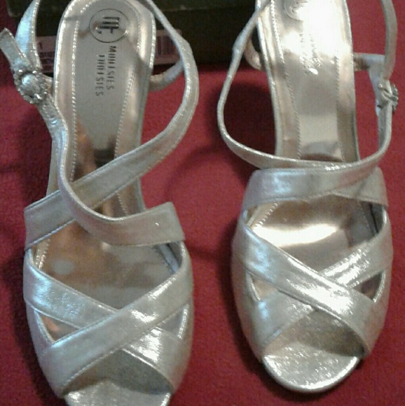 Shoes brand new never used
