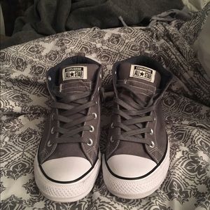 Converse mid top shoes