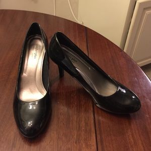 Patent Black Round Toe Heels