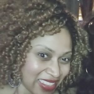 Meet your Posher, Pariss