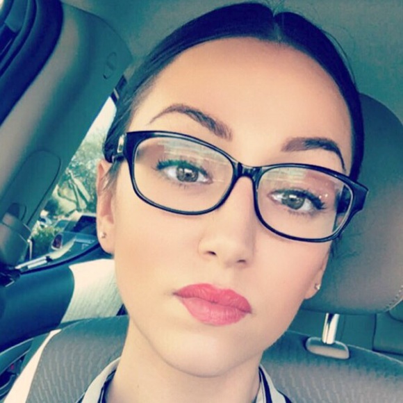 Meet your Posher, Alex - Picture 1 of 1