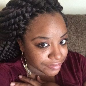 Meet your Posher, Brittney