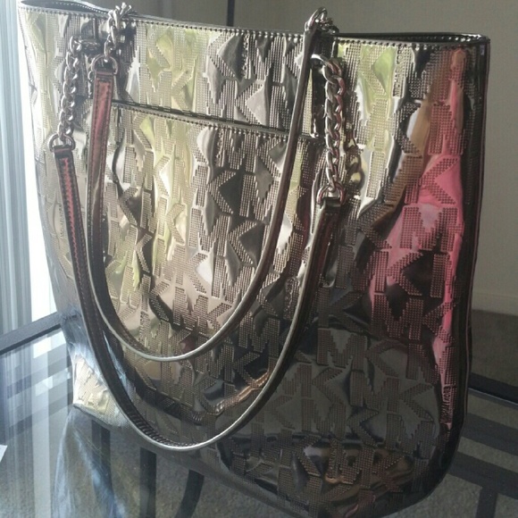 Michael Kors Handbags - ON HOLD🛇MICHAEL KORS MIRROR METALLIC🛇ON HOLD