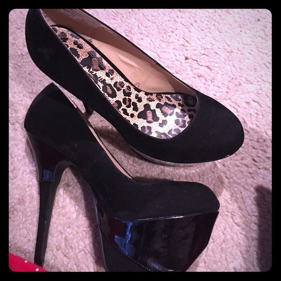 Sexy black high plattiform heels