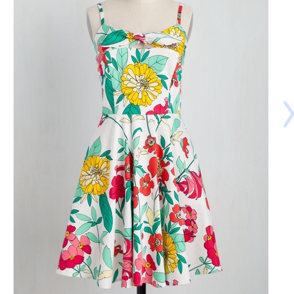 ModCloth Dresses & Skirts - Sunny How That Works Dress