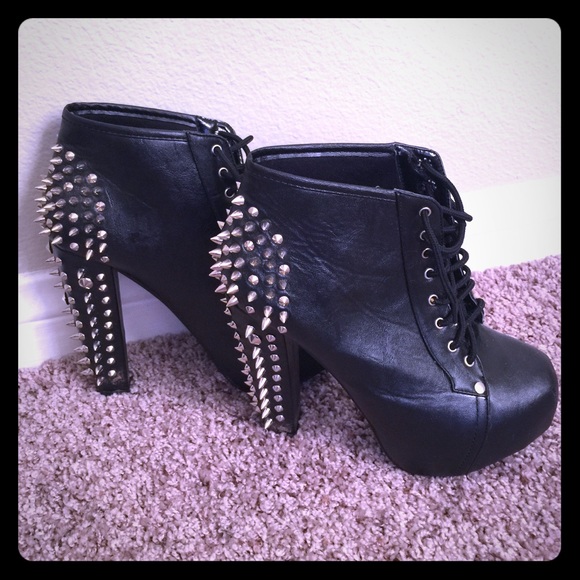 Bella Luna Shoes - Bella Luna Black Spiked Platform Bootie-6