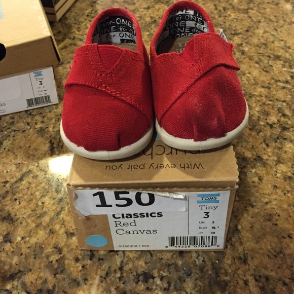 TOMS Other - Infant toms size 3