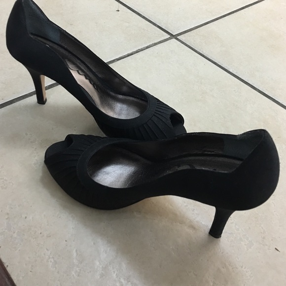 Nina Black satin peep toe shoes