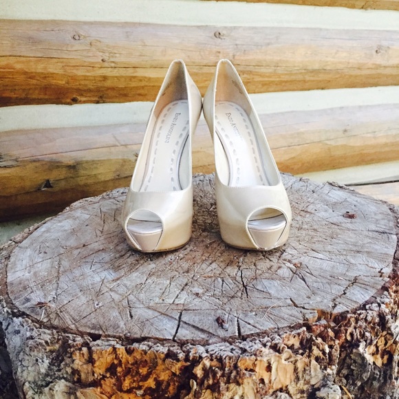 Nude Peep Toe Heels