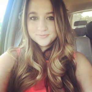 Meet your Posher, Bethany