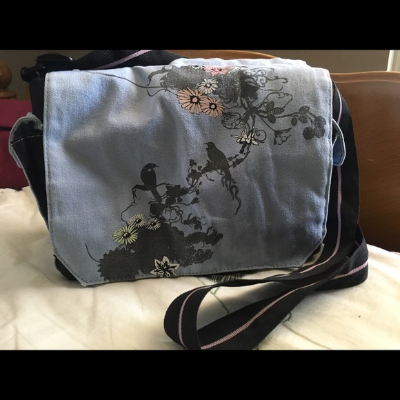 Insulated lunch tote