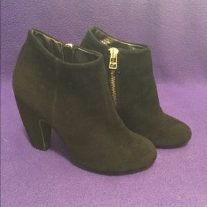 Steve Madden Booties 5.5