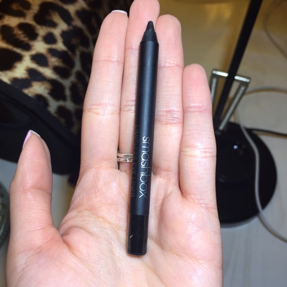 Smash box limitless eyeliner crayon 🖊
