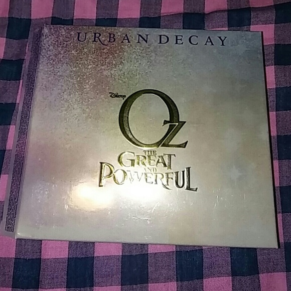 Urban Decay Glinda Palette