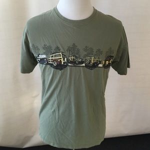 Green Graphics Short-Sleeved T-Shirt