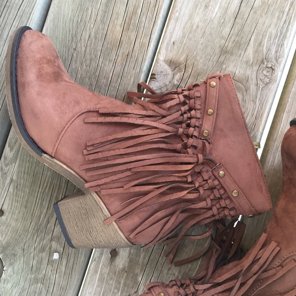 Brown suede fringe western cowboy ankle boots - Picture 3 of 4