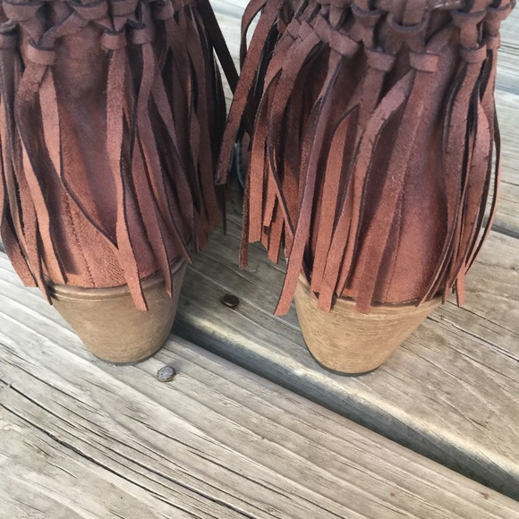Brown suede fringe western cowboy ankle boots - Picture 4 of 4
