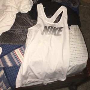 Brand new nike womens tank